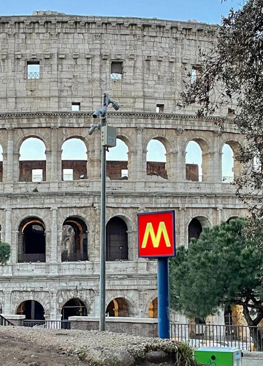 Al Parco Del Colosseo Rome Bagian luar foto